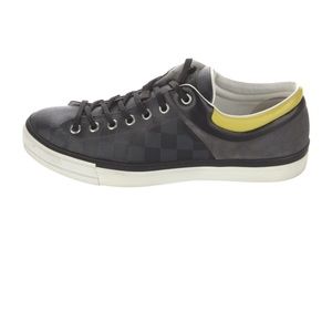 Great condition Louis Vuitton sneakers